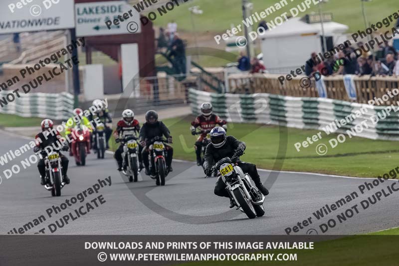 Vintage motorcycle club;eventdigitalimages;mallory park;mallory park trackday photographs;no limits trackdays;peter wileman photography;trackday digital images;trackday photos;vmcc festival 1000 bikes photographs